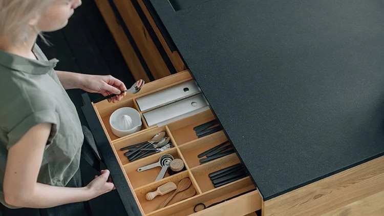 Правила эксплуатации корпусной мебели: как продлить срок службы